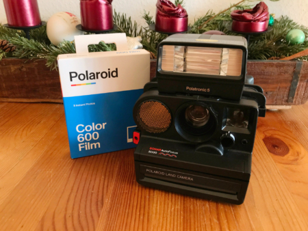 Polaroid «Sonar AF 5000» mit Polatronic 5 Blitzaufsatz